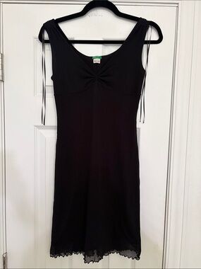 Vintage 90s/Y2K United Colors of Benetton Mesh Lettuce-Edge Slip Dress XS